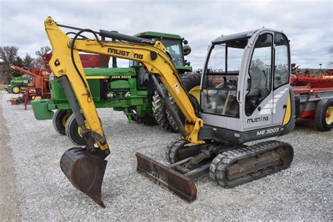 Mustang ME3503 excavator specs (2009 